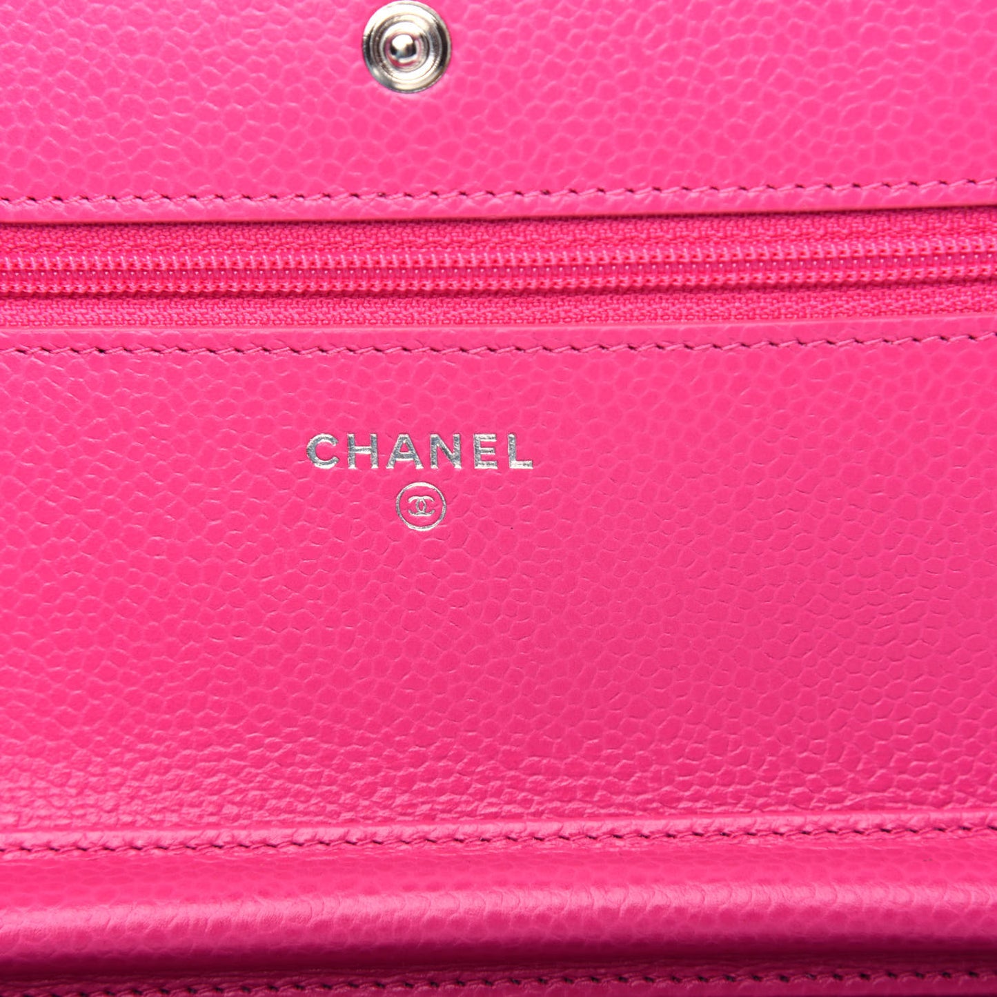 Caviar Quilted Wallet on Chain WOC Pink