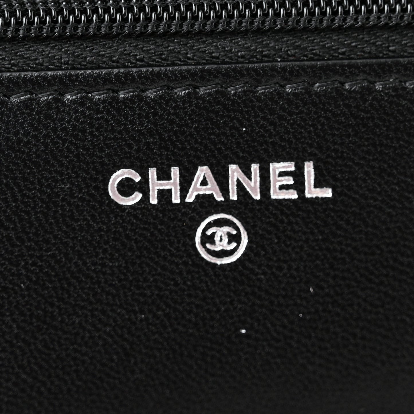 Lambskin Quilted Wallet On Chain WOC Black