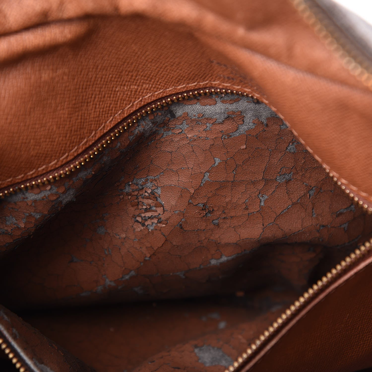 Louis Vuitton Monogram Boulogne 35 9 of 25