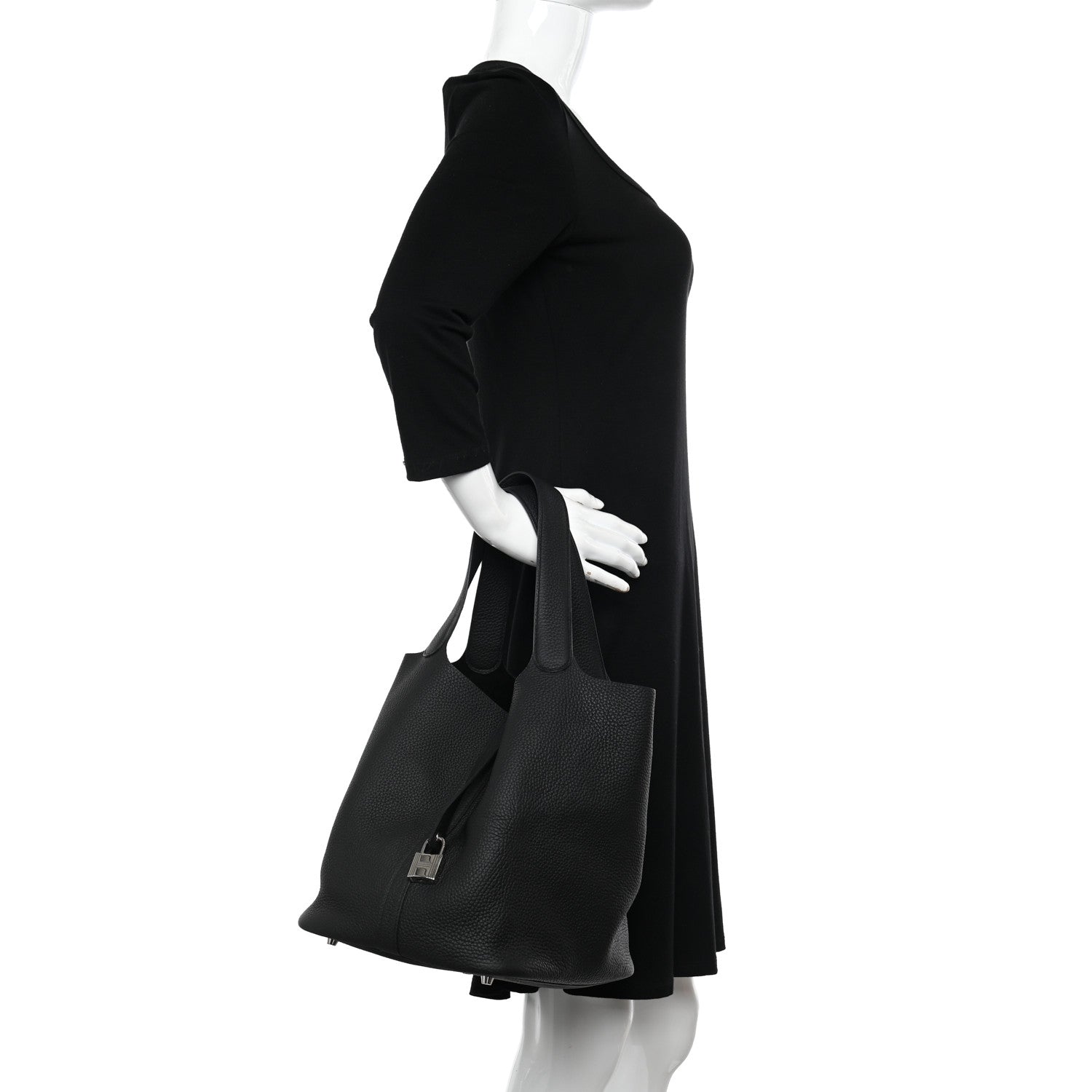 Hermes Taurillon Clemence Picotin Lock 26 GM Black 2 of 11