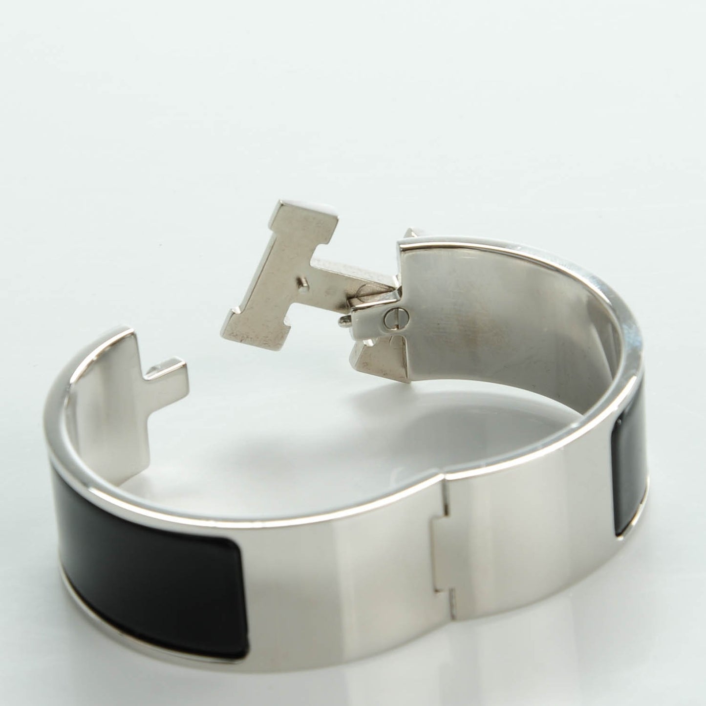 Enamel Wide Clic Clac H Bracelet PM Black