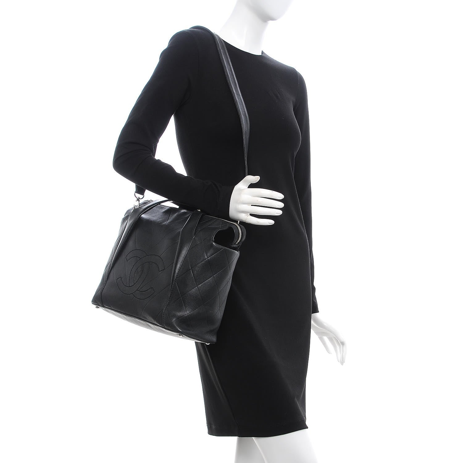 Chanel Calfskin CC Chevron All Day Long Tote Black 2 of 13