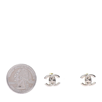 Chanel Metal CC Turnlock Earrings Gold 2 of 5