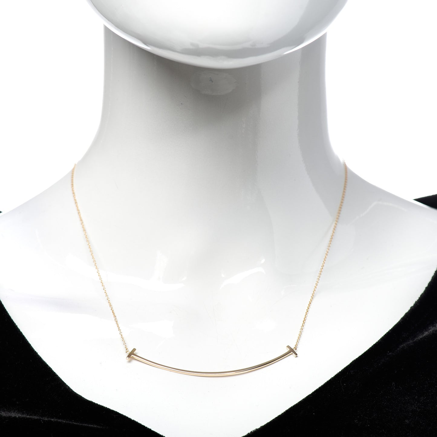 18K Rose Gold T Smile Pendant Necklace