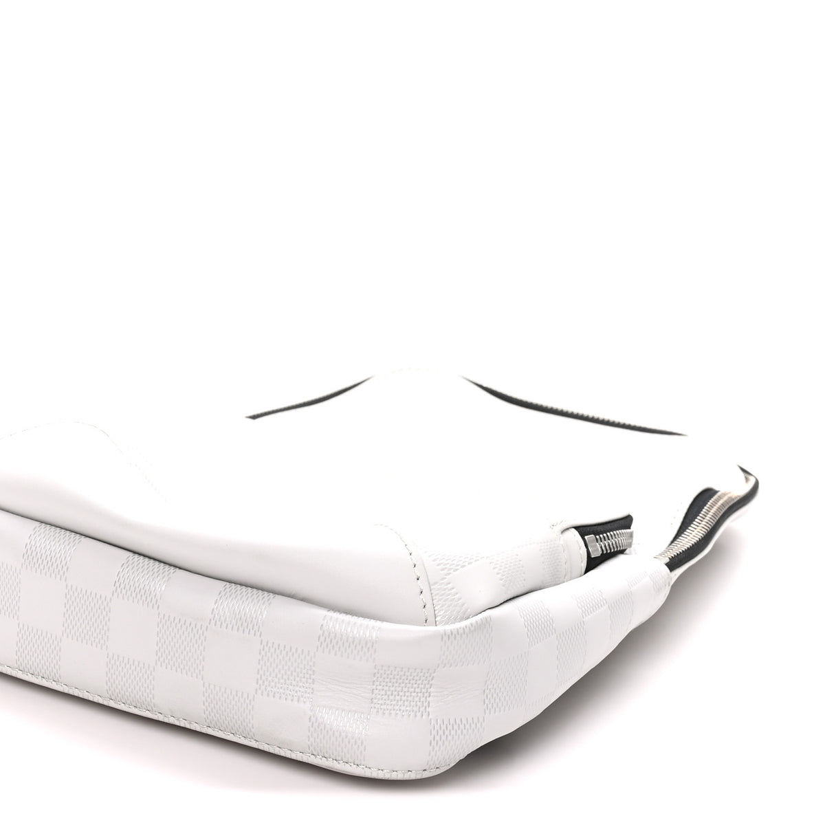 Louis Vuitton Damier Infini Avenue Sling Bag White 9 of 9