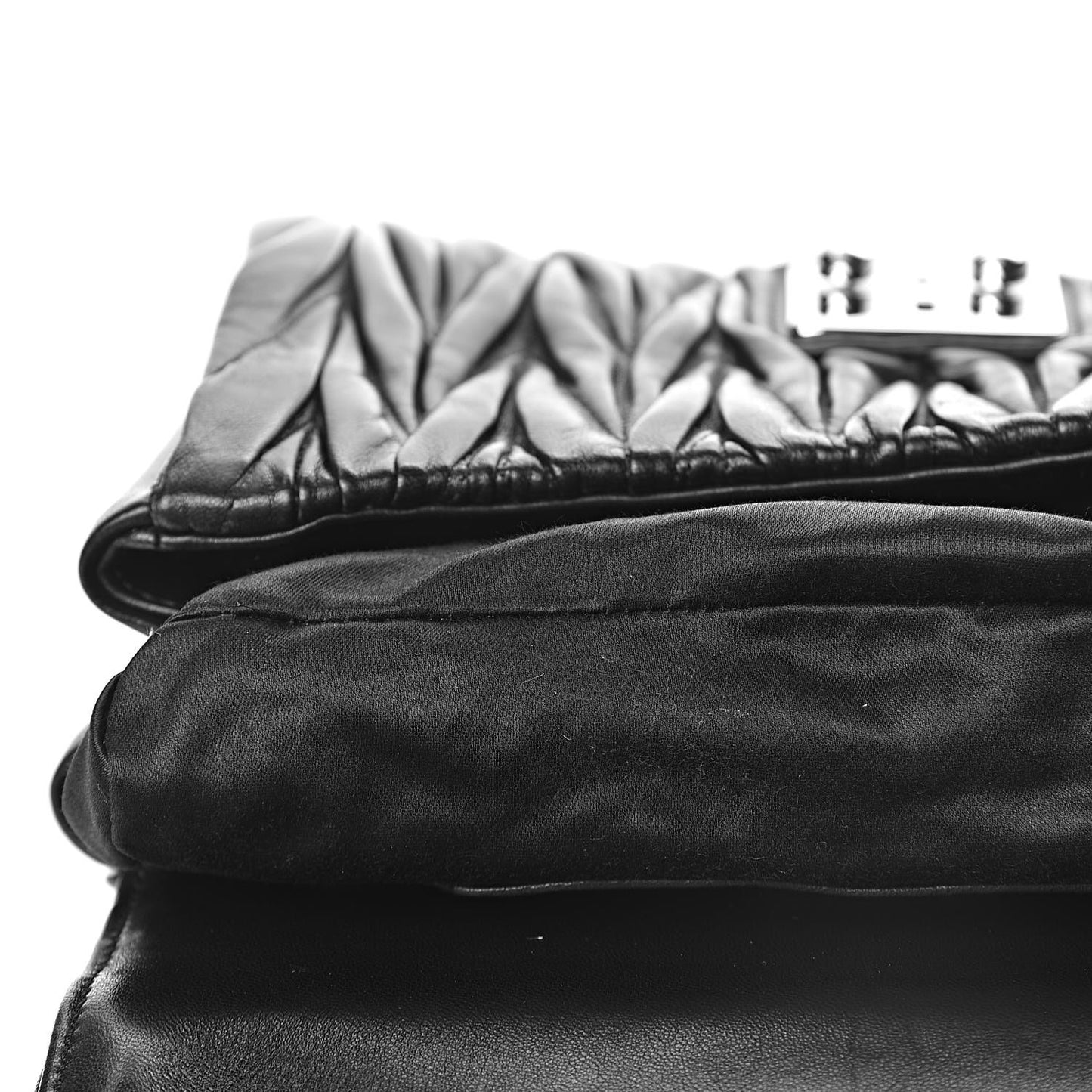 Nappa Matelasse Flap Black