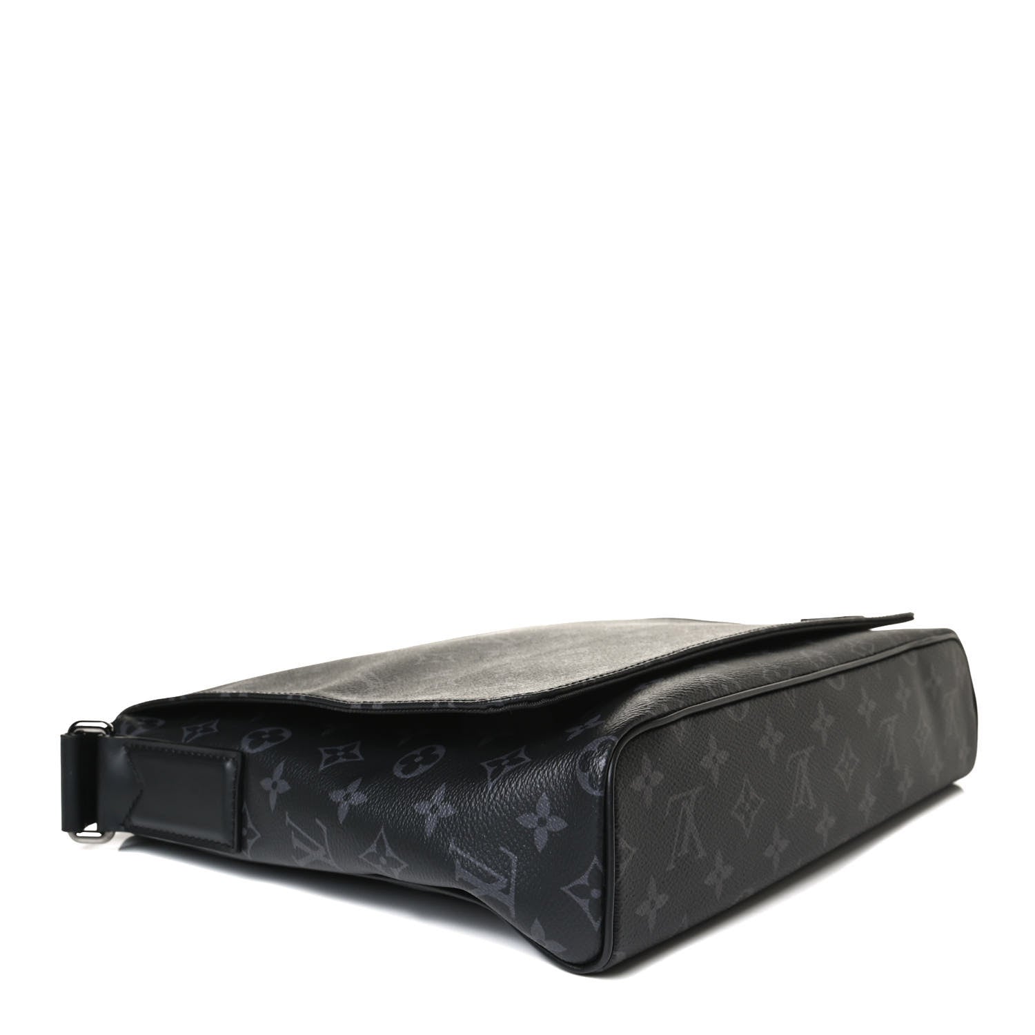 Louis Vuitton Monogram Eclipse District MM 4 of 13
