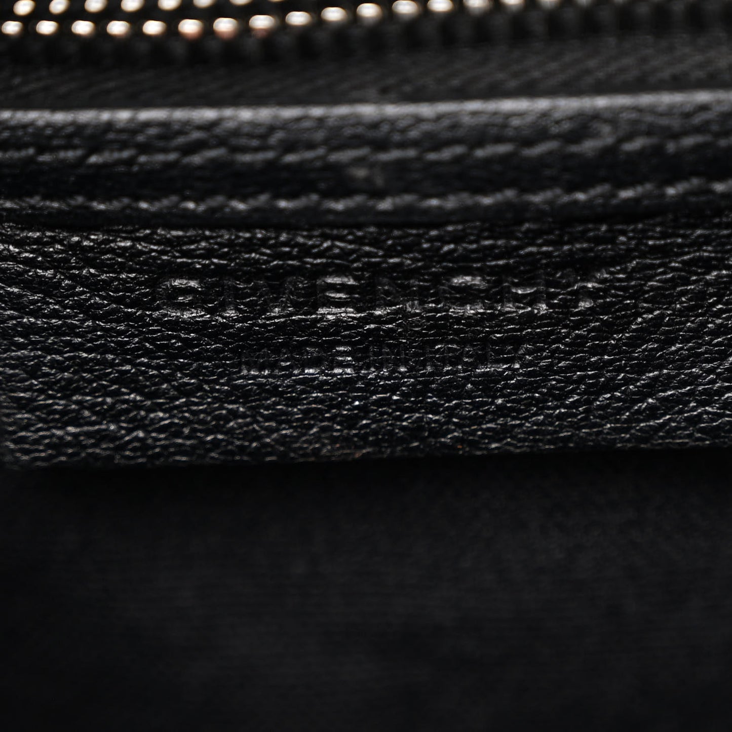 Sugar Goatskin Medium Antigona Black