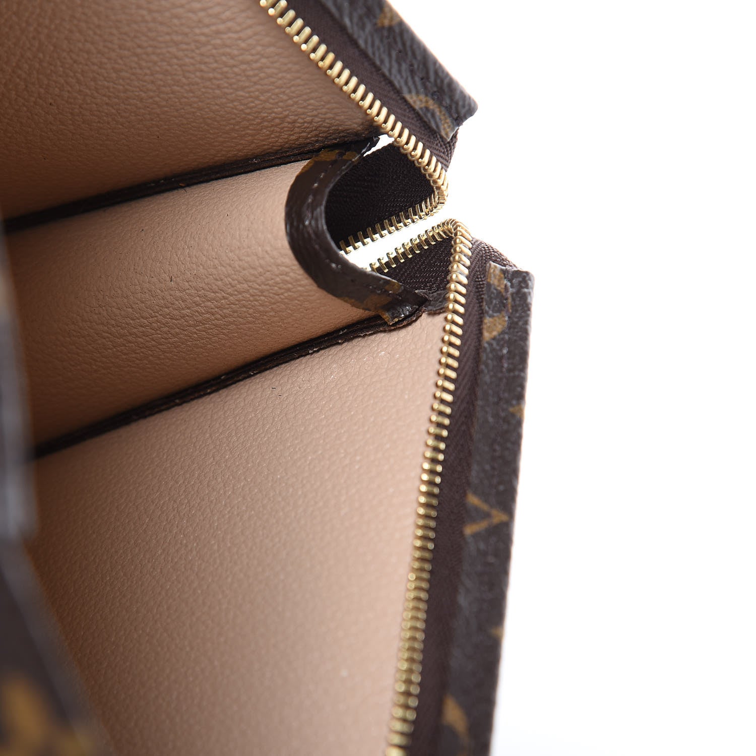 Louis Vuitton Monogram Toiletry Pouch 26 6 of 11
