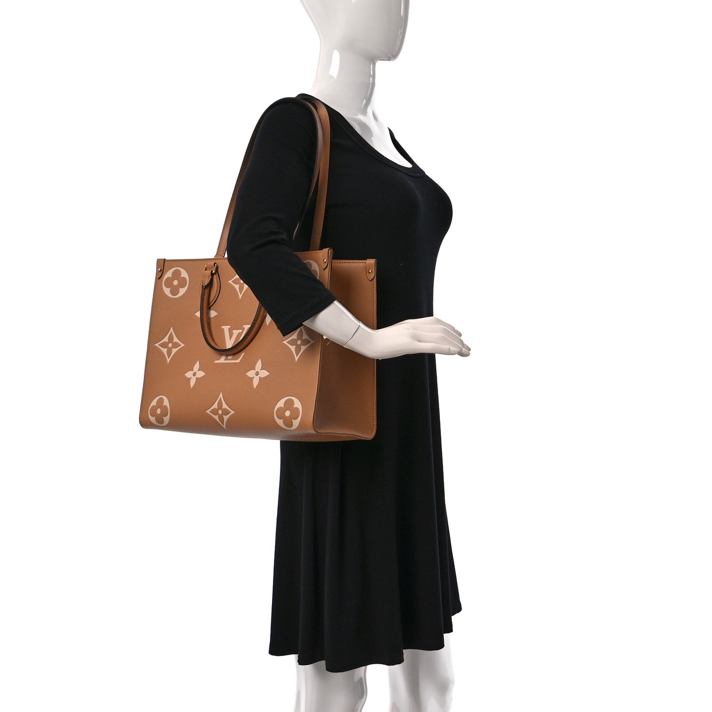 Empreinte Monogram Giant Onthego MM Arizona Creme