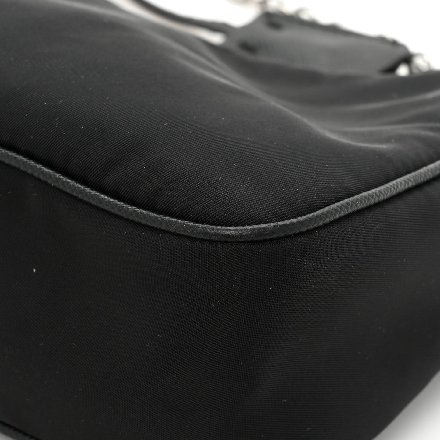 Saffiano Lux Re-Edition 2005 Shoulder Bag Black