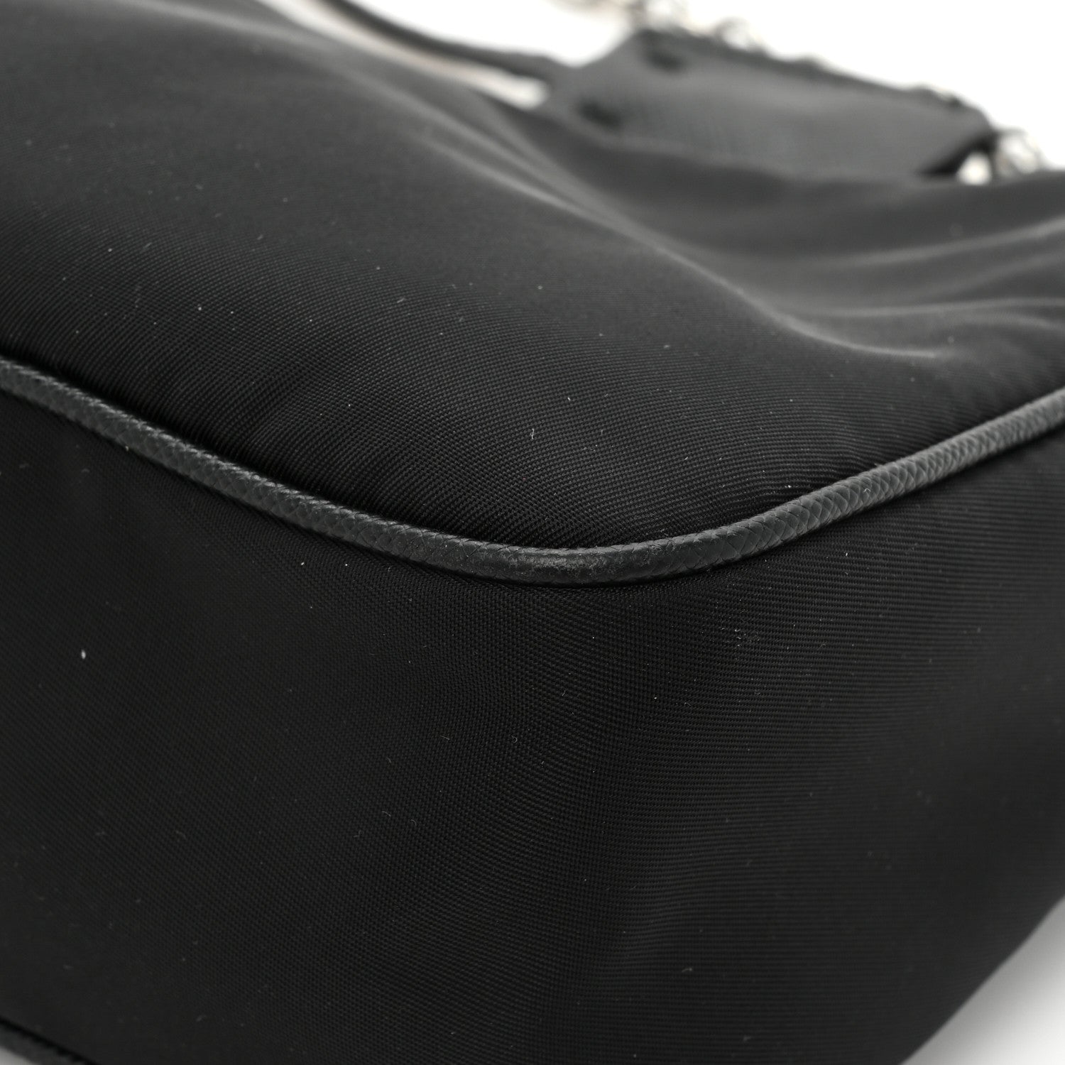 Prada Saffiano Lux Re-Edition 2005 Shoulder Bag Black 24 of 28