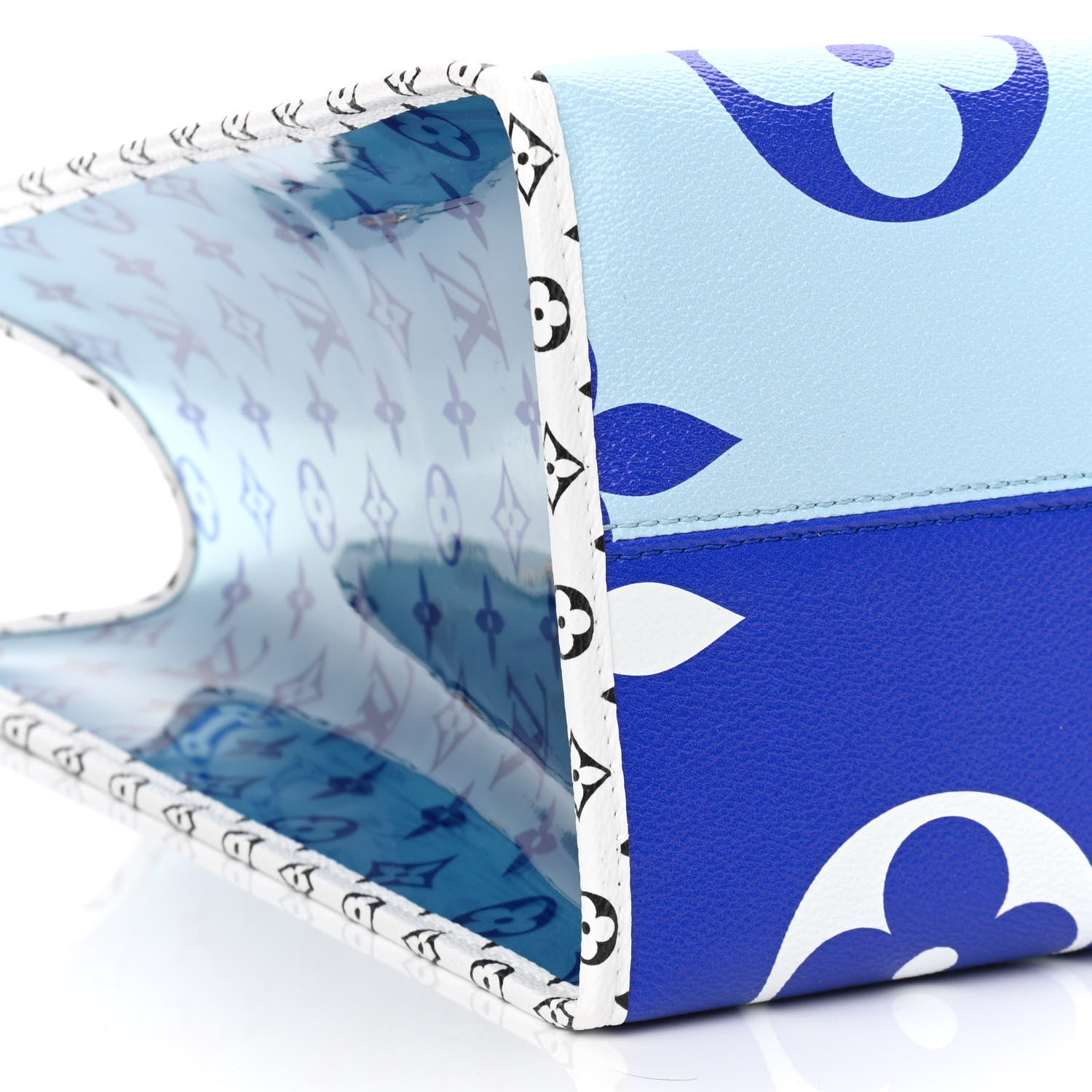 Louis Vuitton Monogram Giant Hawaii Onthego Blue 9 of 10