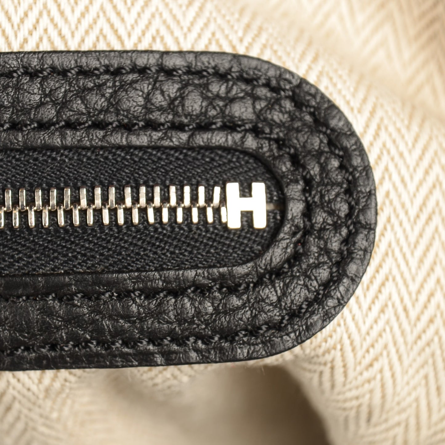 Negonda Garden Party Tote 36 MM Black