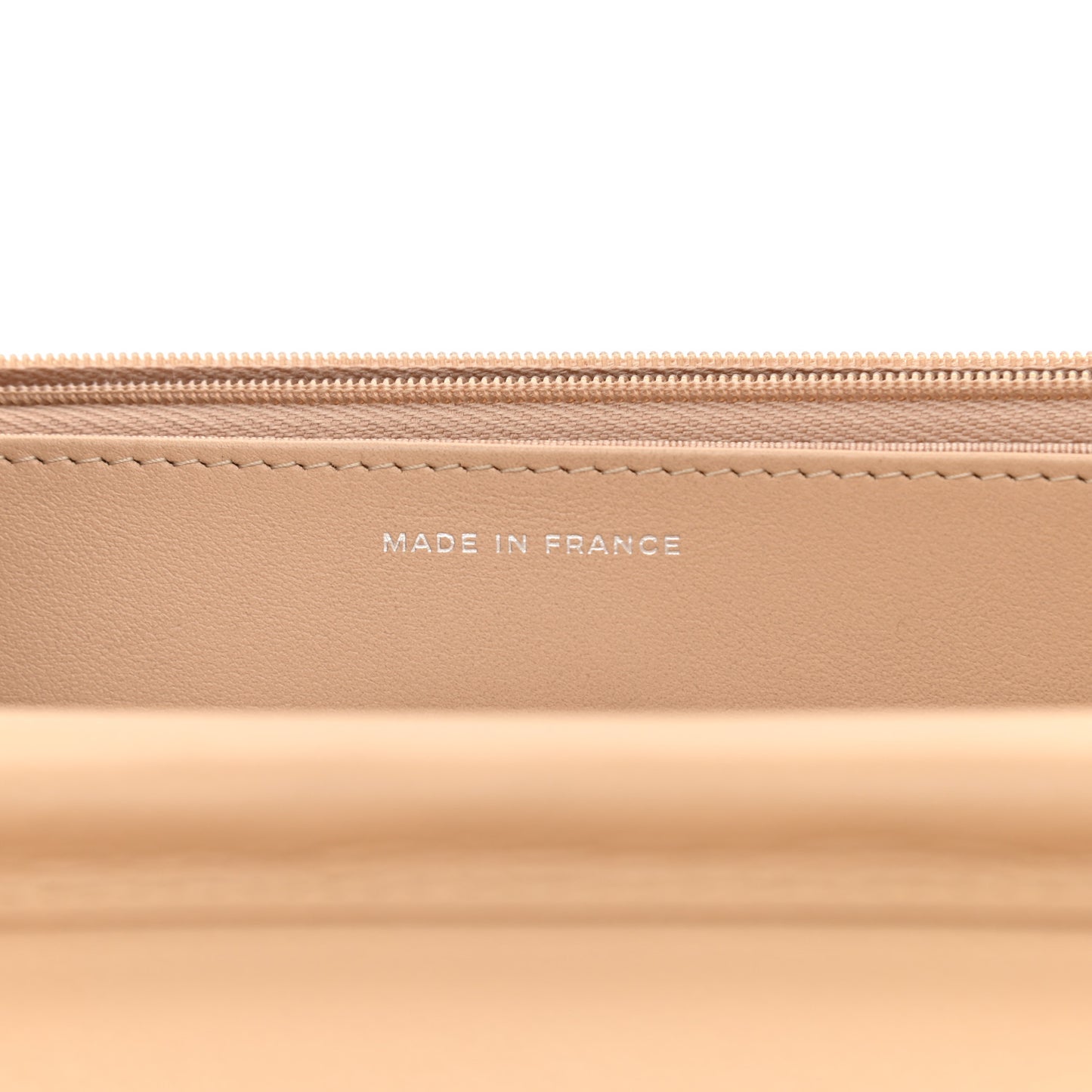 Caviar Quilted Wallet On Chain WOC Beige