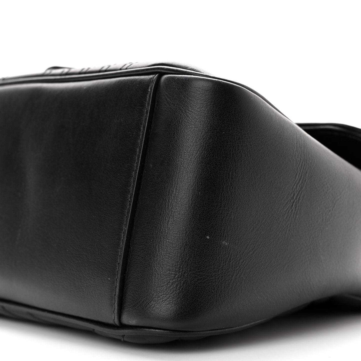 Calfskin Matelasse Small GG Marmont Top Handle Shoulder Bag Black