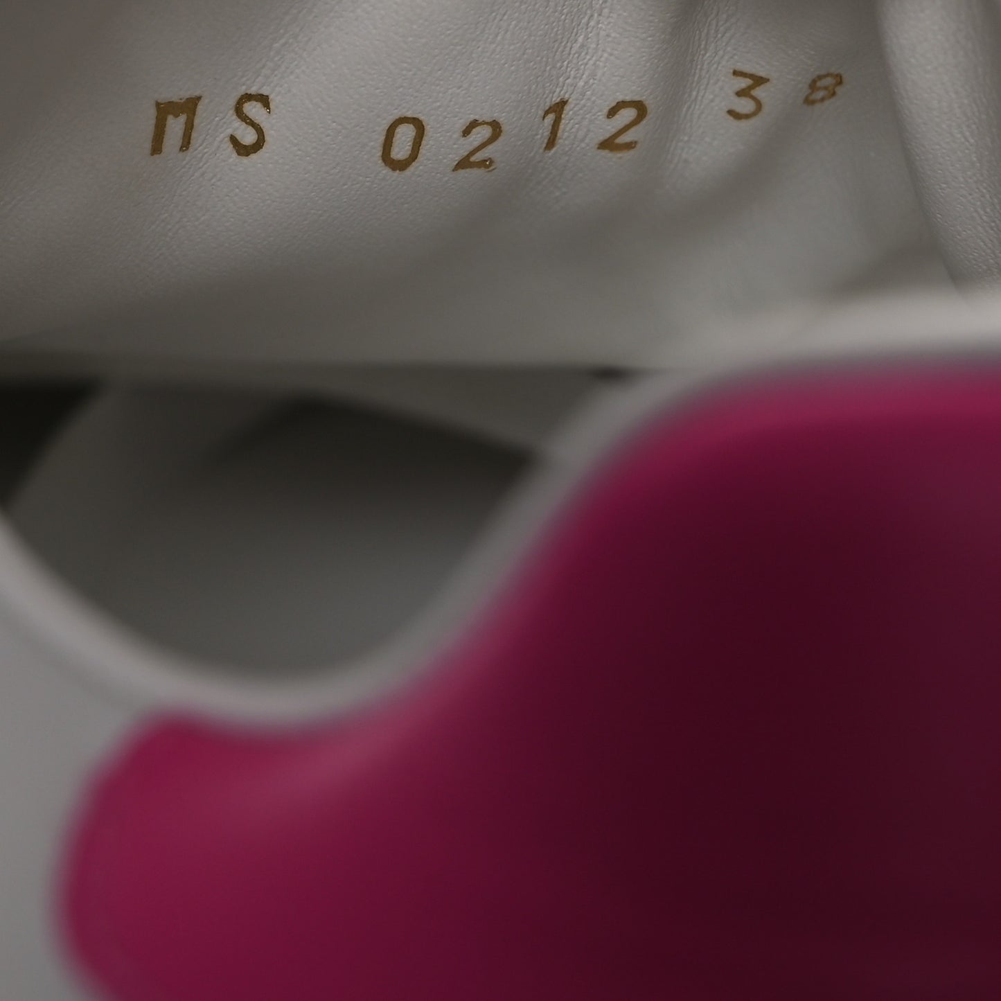 Monogram Time Out Sneakers 38 White Pink
