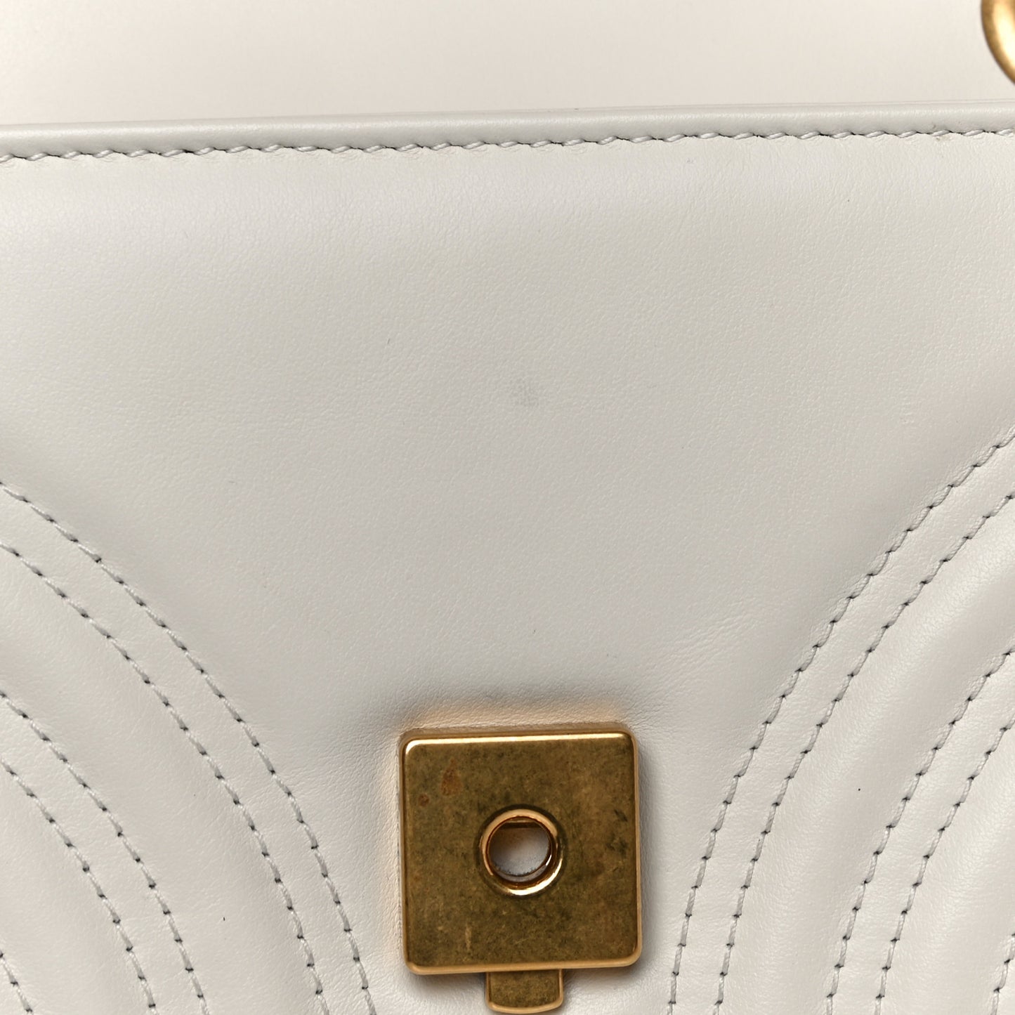 Calfskin Matelasse Mini GG Marmont Shoulder Bag White