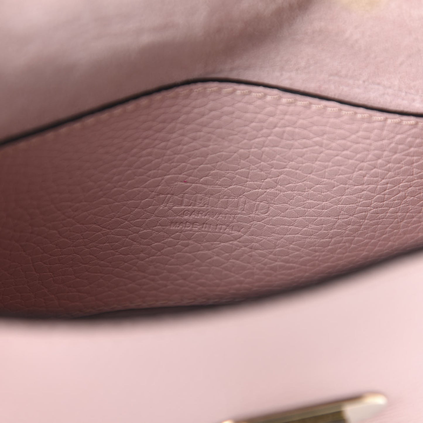 Pebbled Calfskin Medium Rockstud Flip Lock Crossbody Bag Rose Quartz