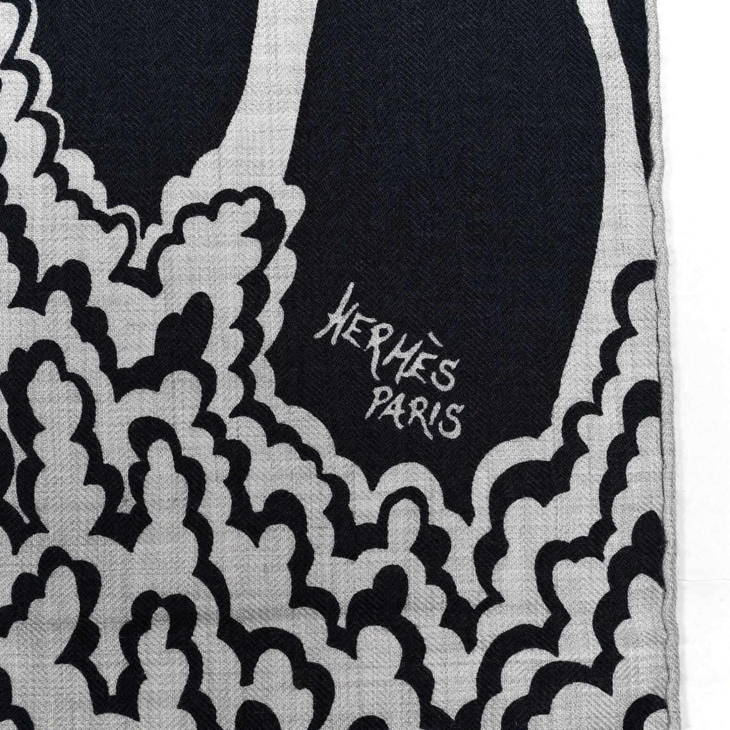 Cashmere Silk The Three Graces Shawl 140 Gris Chine Caban