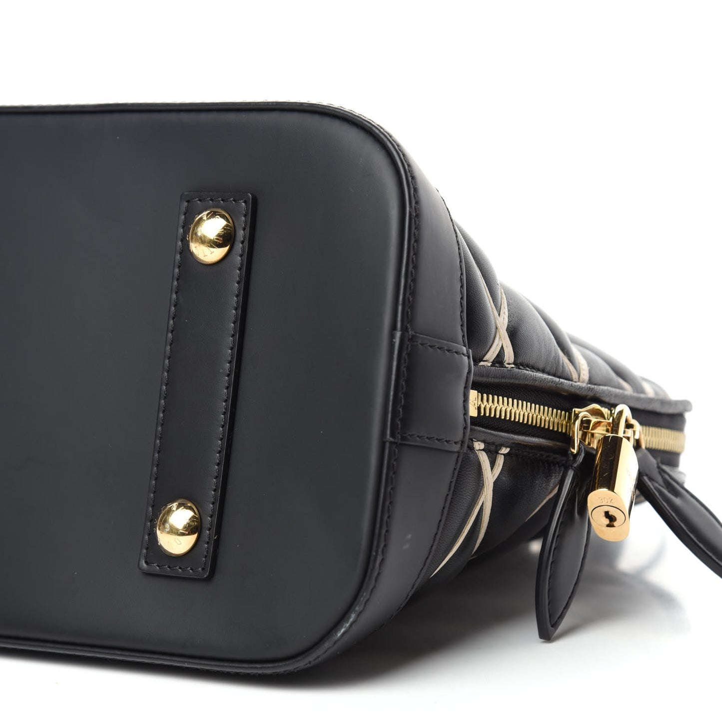 Lambskin Malletage Alma PM Black