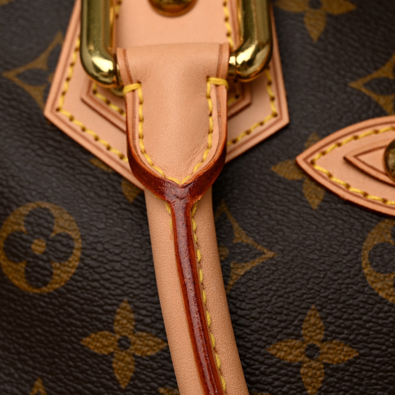 Louis Vuitton Monogram Manhattan GM 10 of 10