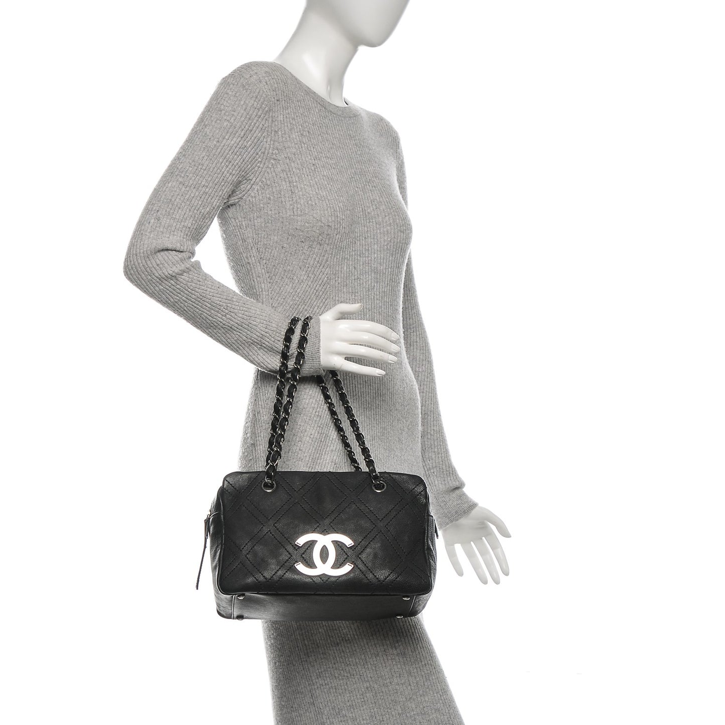 Calfskin Small Diamond Stitch Tote Black