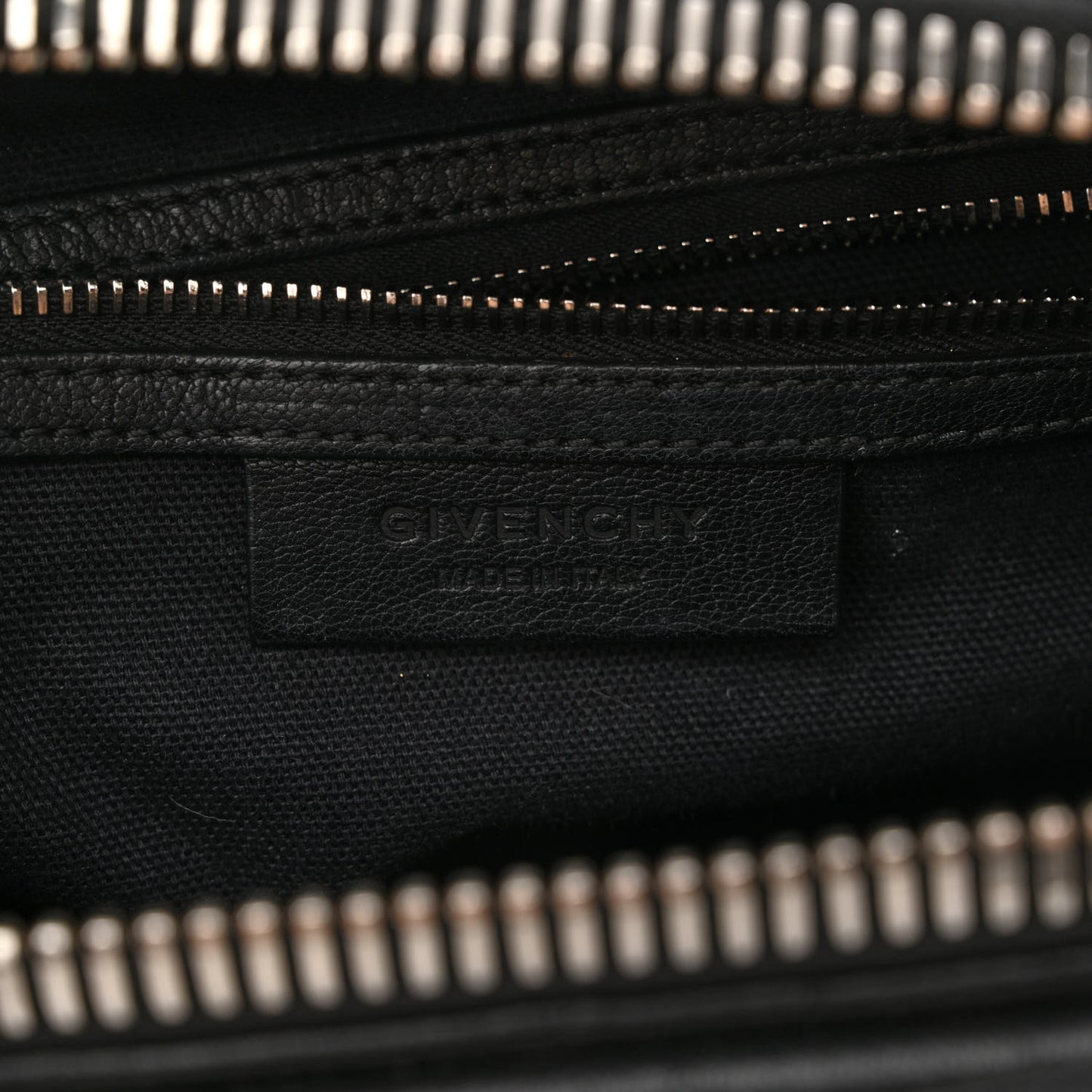 Sugar Goatskin Small Antigona Black