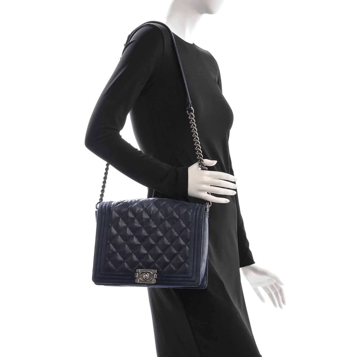 Goatskin Quilted Medium Gentle Boy Flap Navy Blue