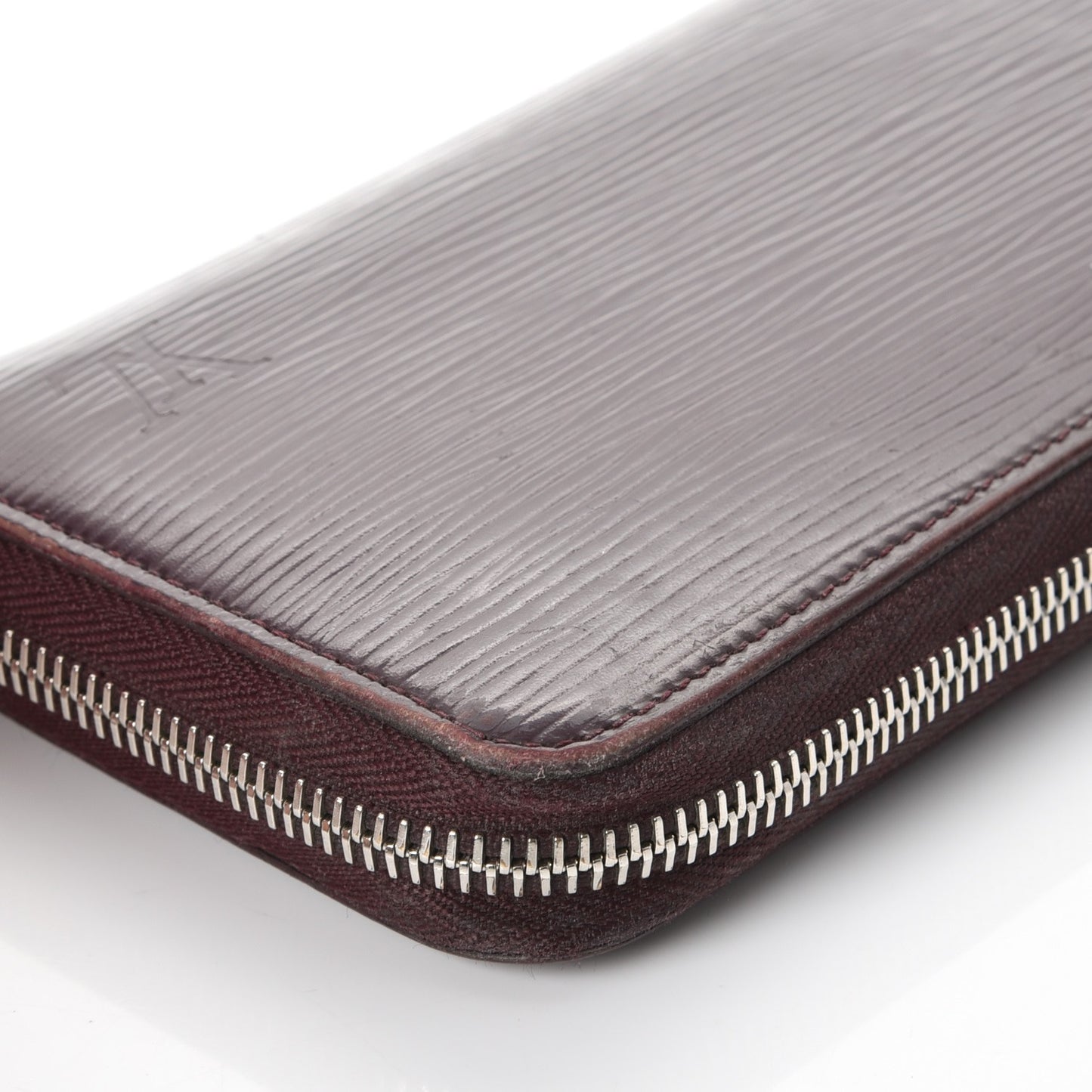 Epi Zippy Wallet Cassis