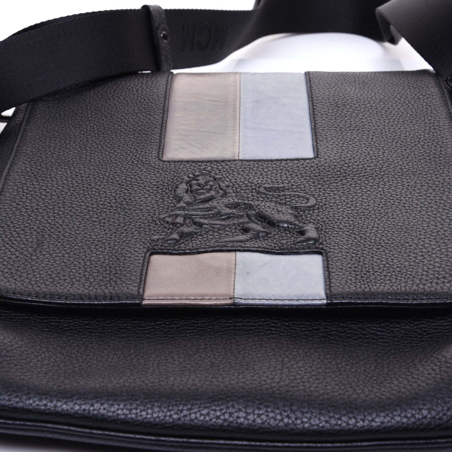 Calfskin Munich Lion Messenger Black