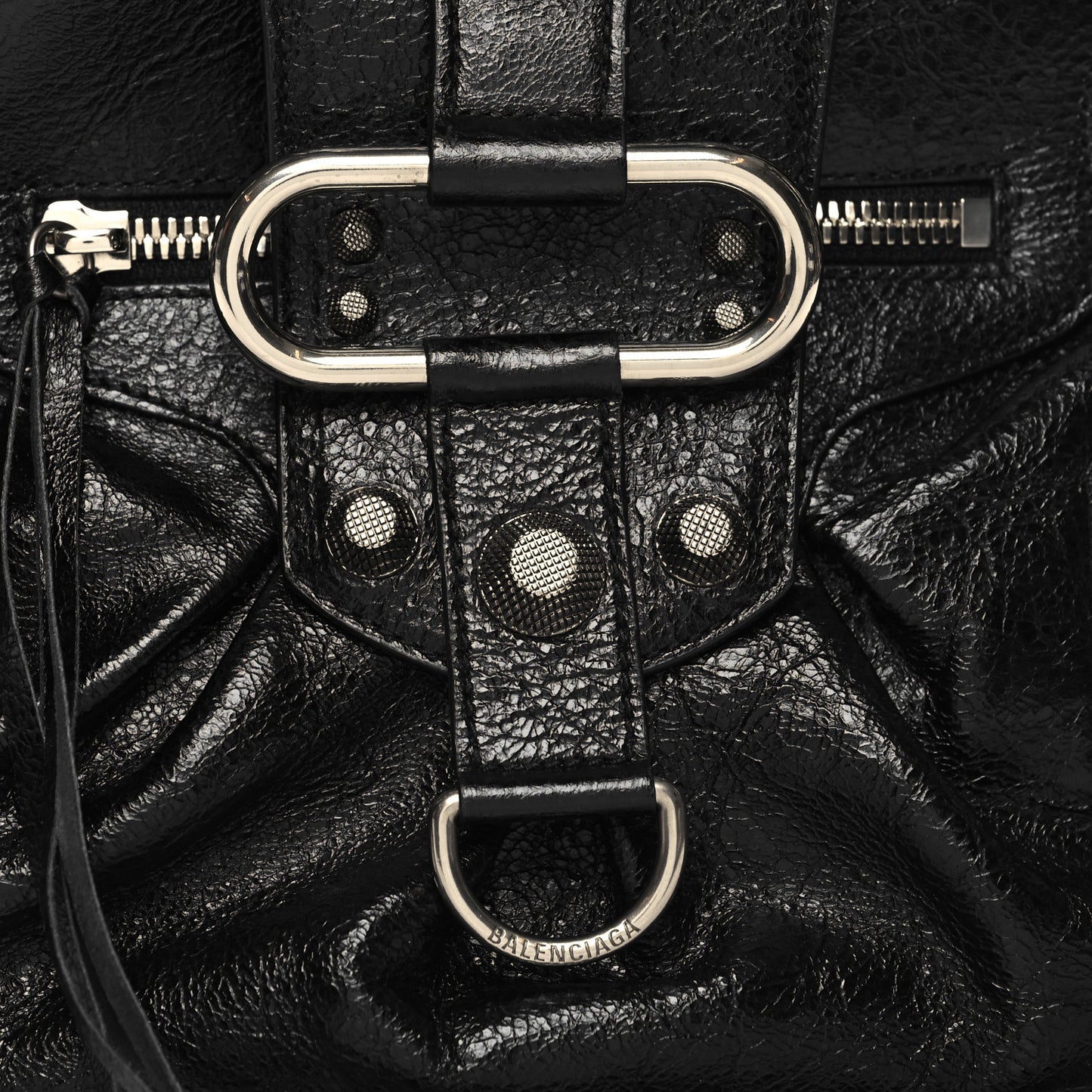 Agneau Arena Medium Le Cagole Shoulder Bag Black