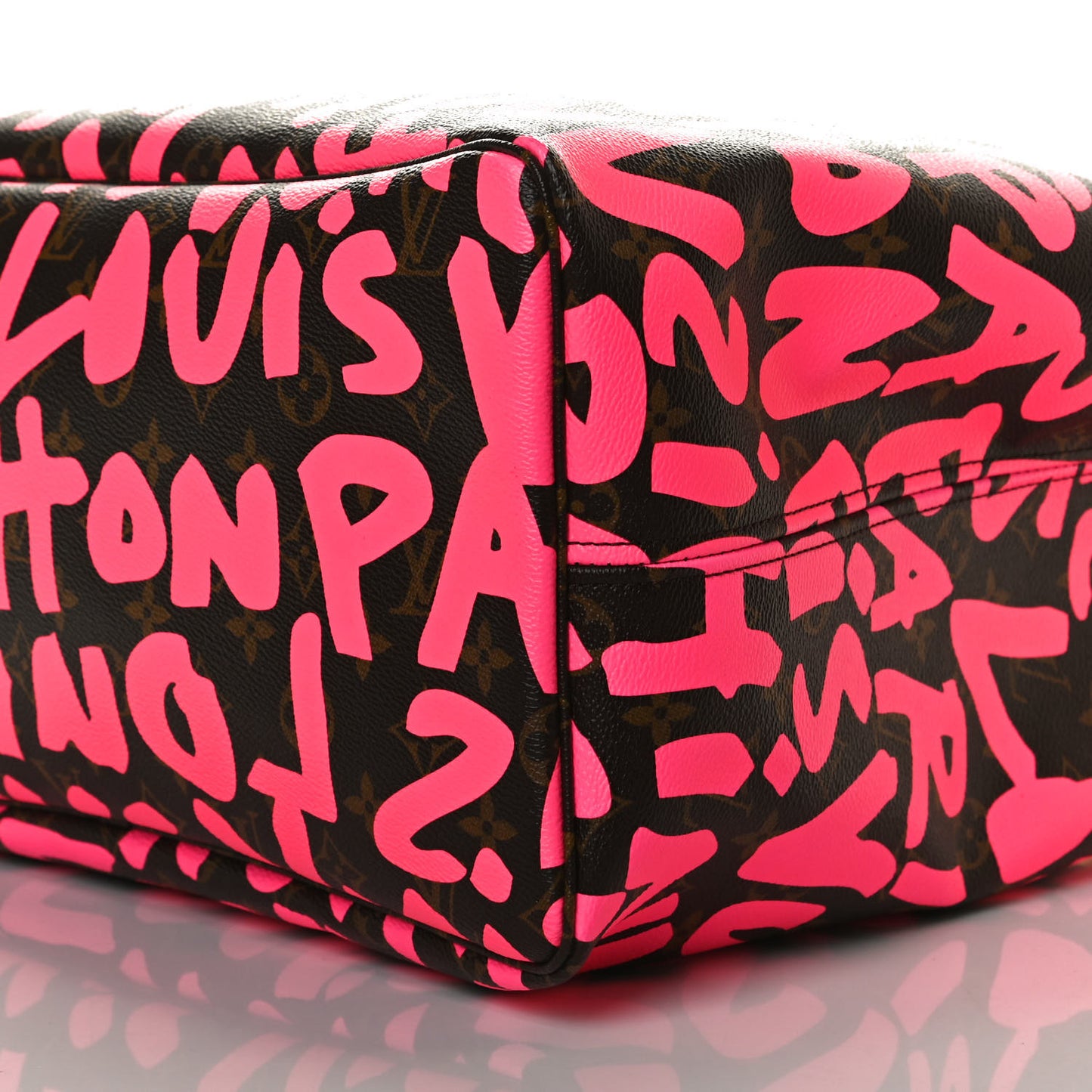 Monogram Graffiti Neverfull GM Fuchsia