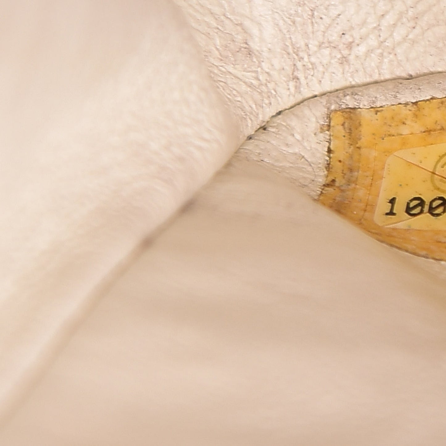 Caviar Quilted Medium Double Flap White