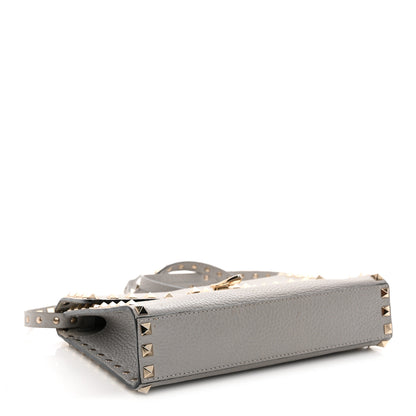 Valentino Garavani Pebbled Calfskin Medium Rockstud Flip Lock Crossbody Bag Pastel Grey 4 of 11