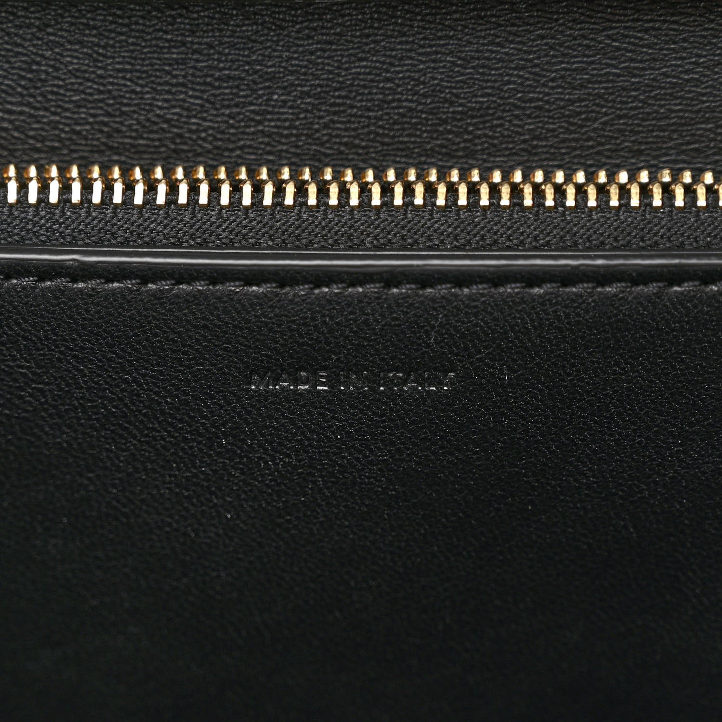 Box Calfskin Medium Classic Box Flap Bag Black