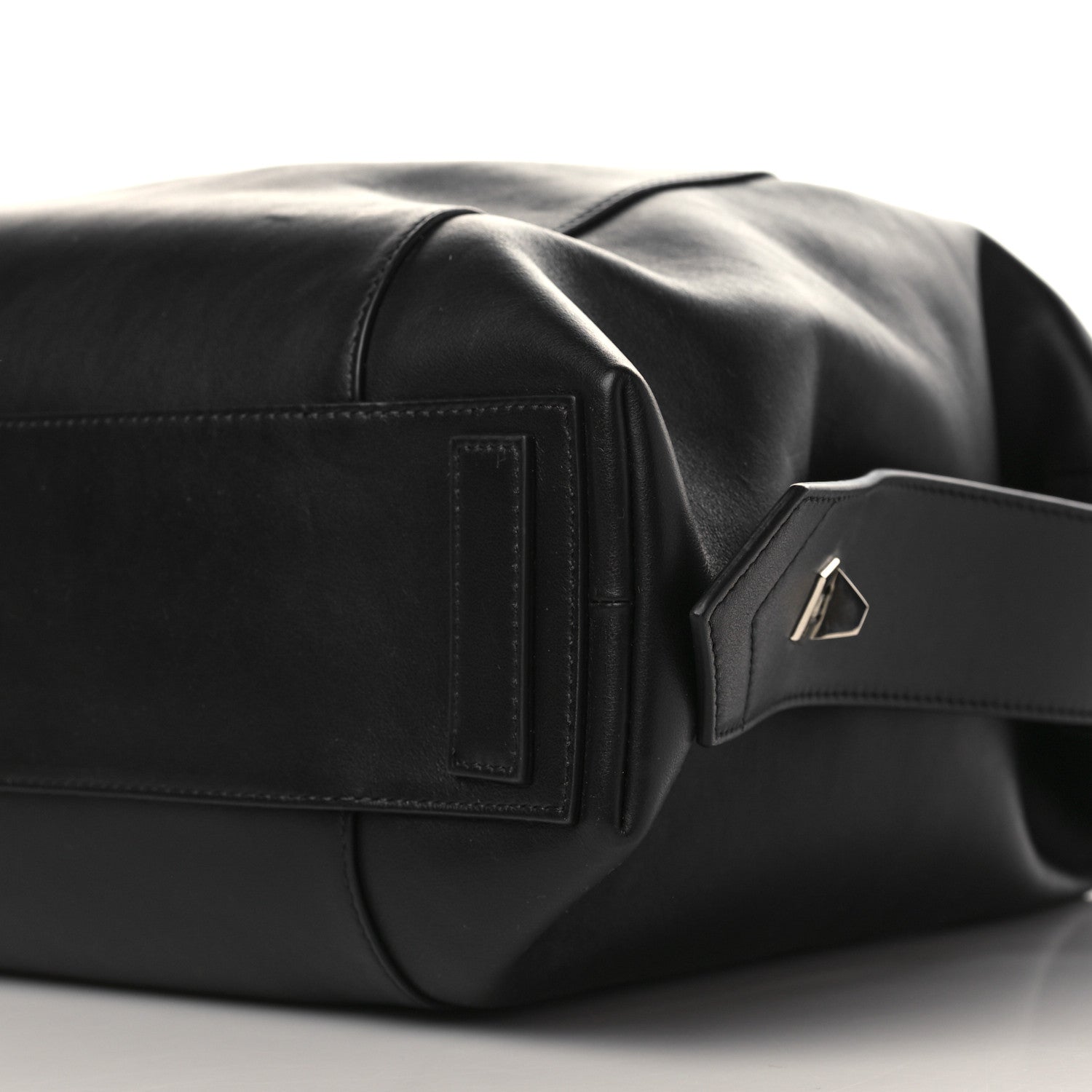 Givenchy Smooth Calfskin Medium Soft Antigona Black 8 of 8