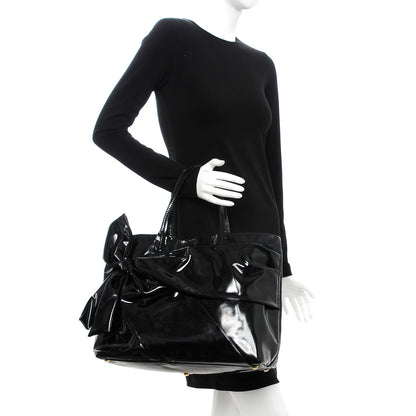 Valentino Garavani Patent Lacca Bow Tote Black 2 of 16