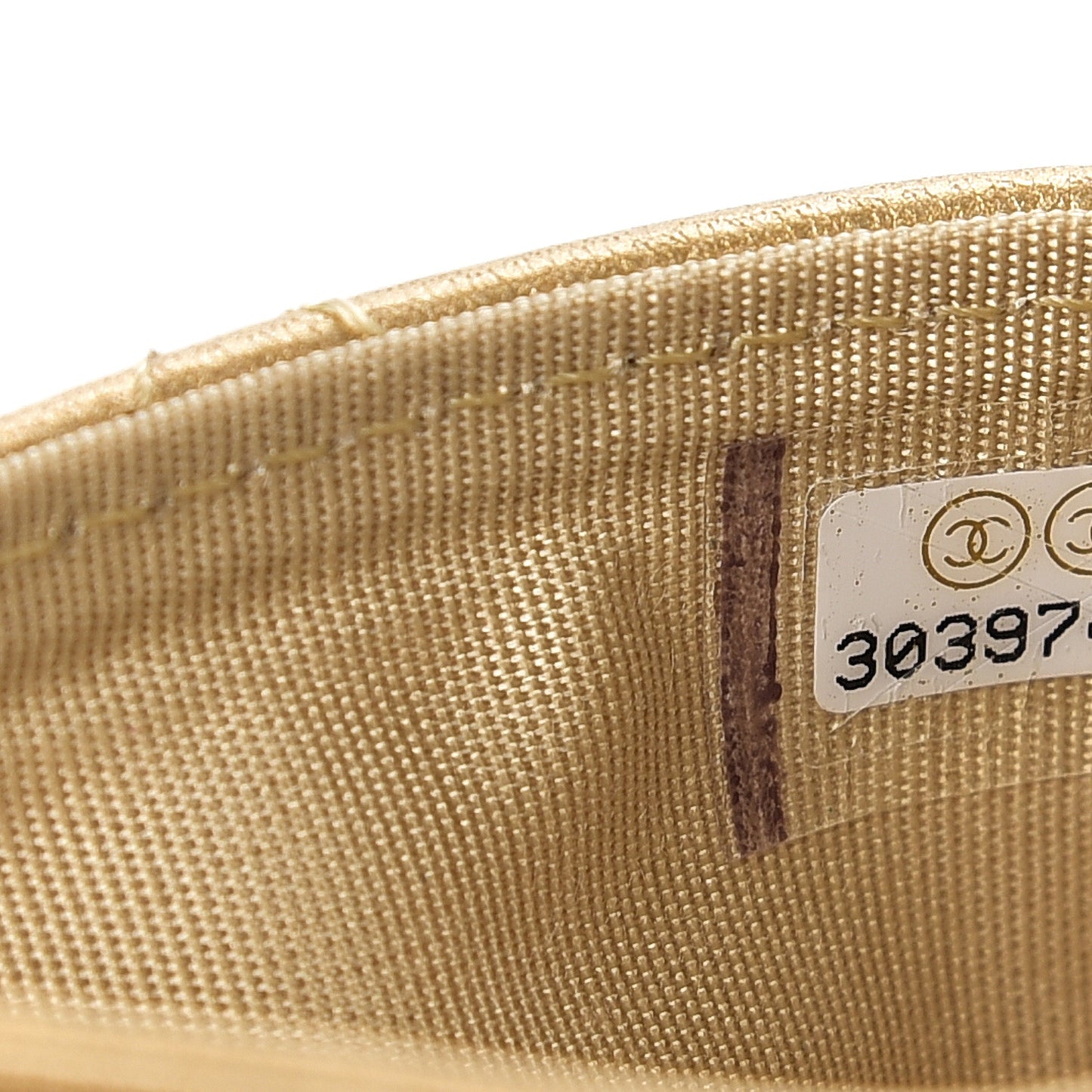 Metallic Goatskin Quilted Chanel 19 Card Holder Gold