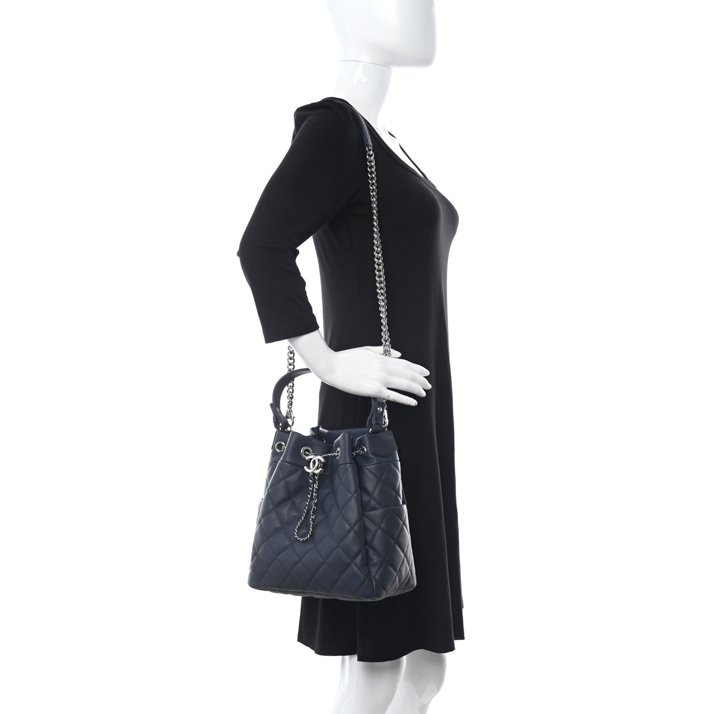 Caviar Flat Quilted CC Chain Bucket Drawstring Bag Navy