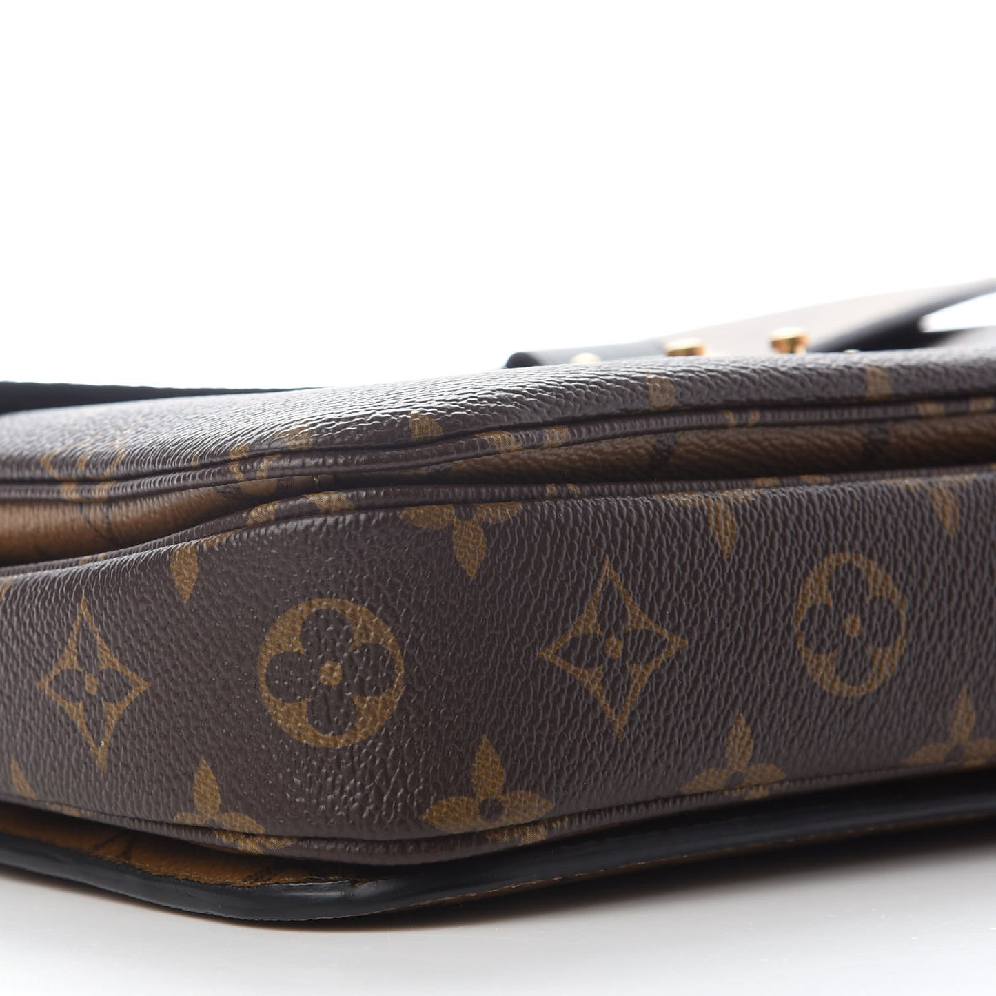 Reverse Monogram Pochette Metis