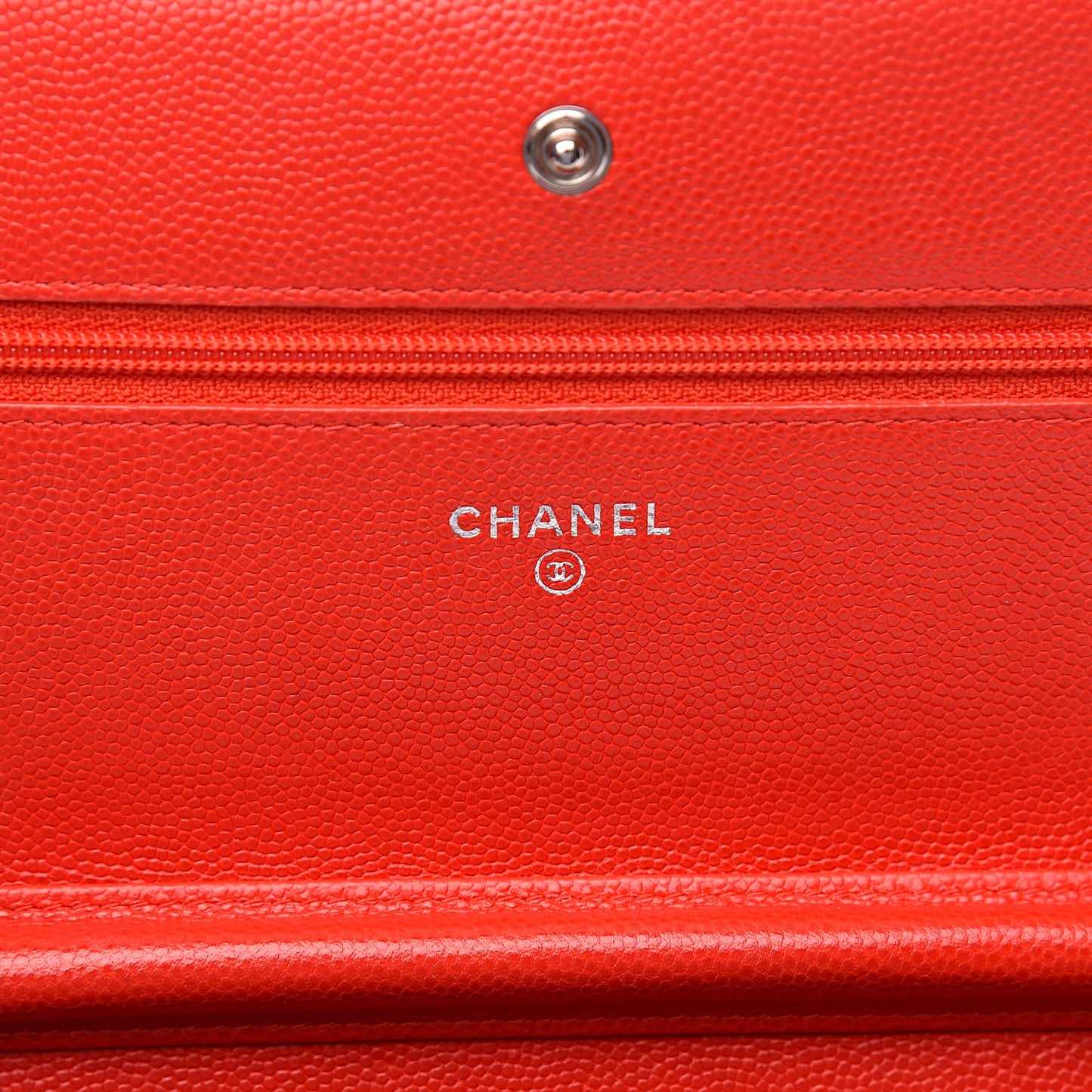 Caviar Chevron Quilted Wallet On Chain WOC Red