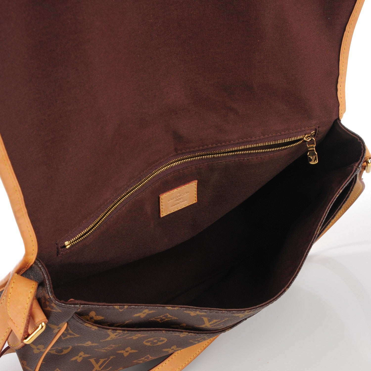 Louis Vuitton Monogram Menilmontant MM 8 of 8