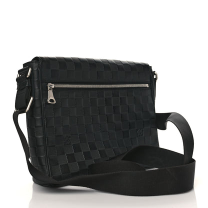 Louis Vuitton Damier Infini District Messenger Onyx 2 of 8