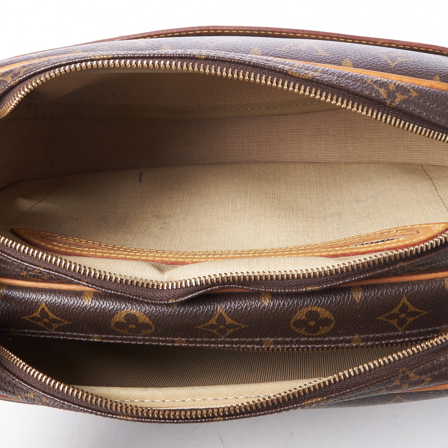 Louis Vuitton Monogram Reporter PM 4 of 10