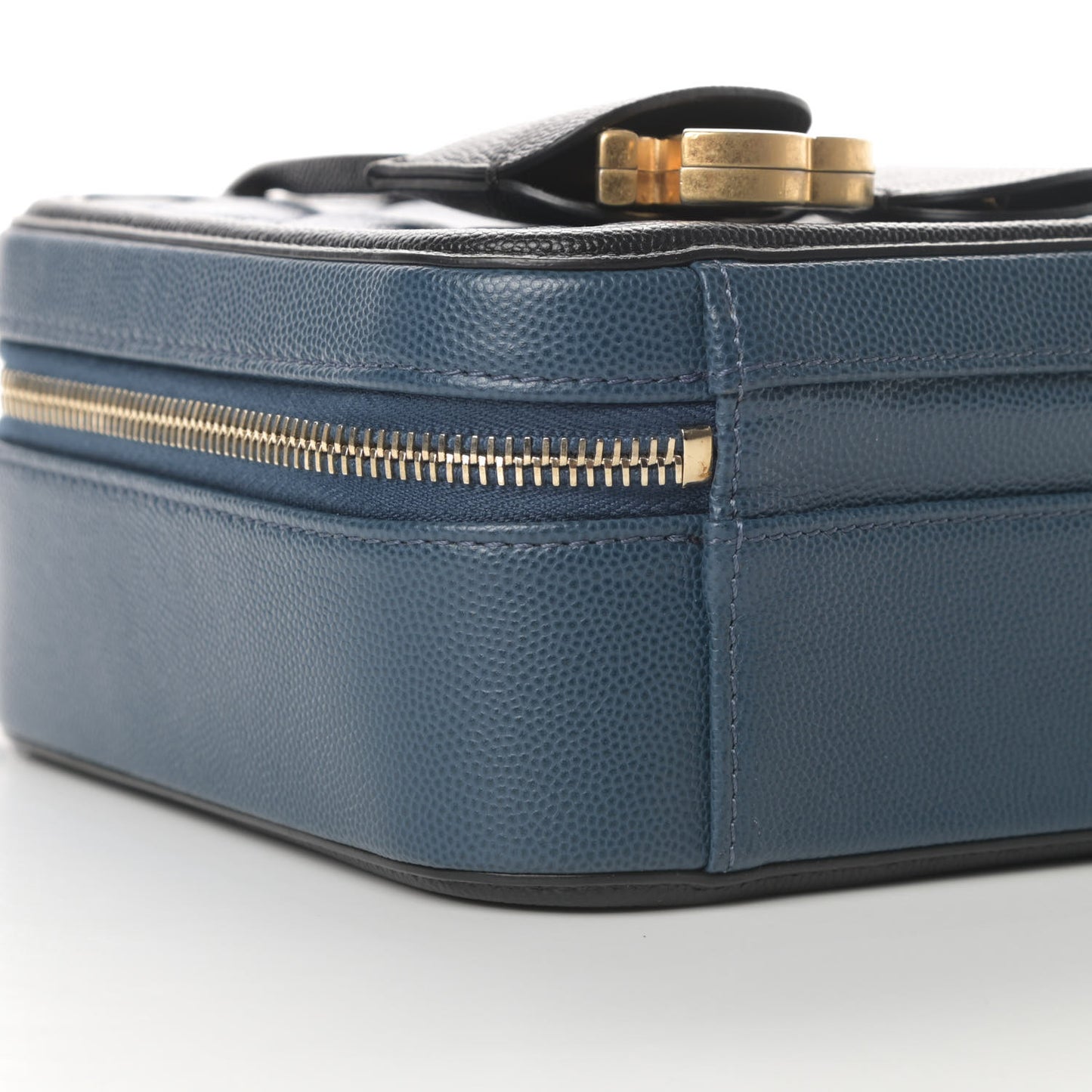 Caviar Quilted Medium CC Filigree Vanity Case Navy Black