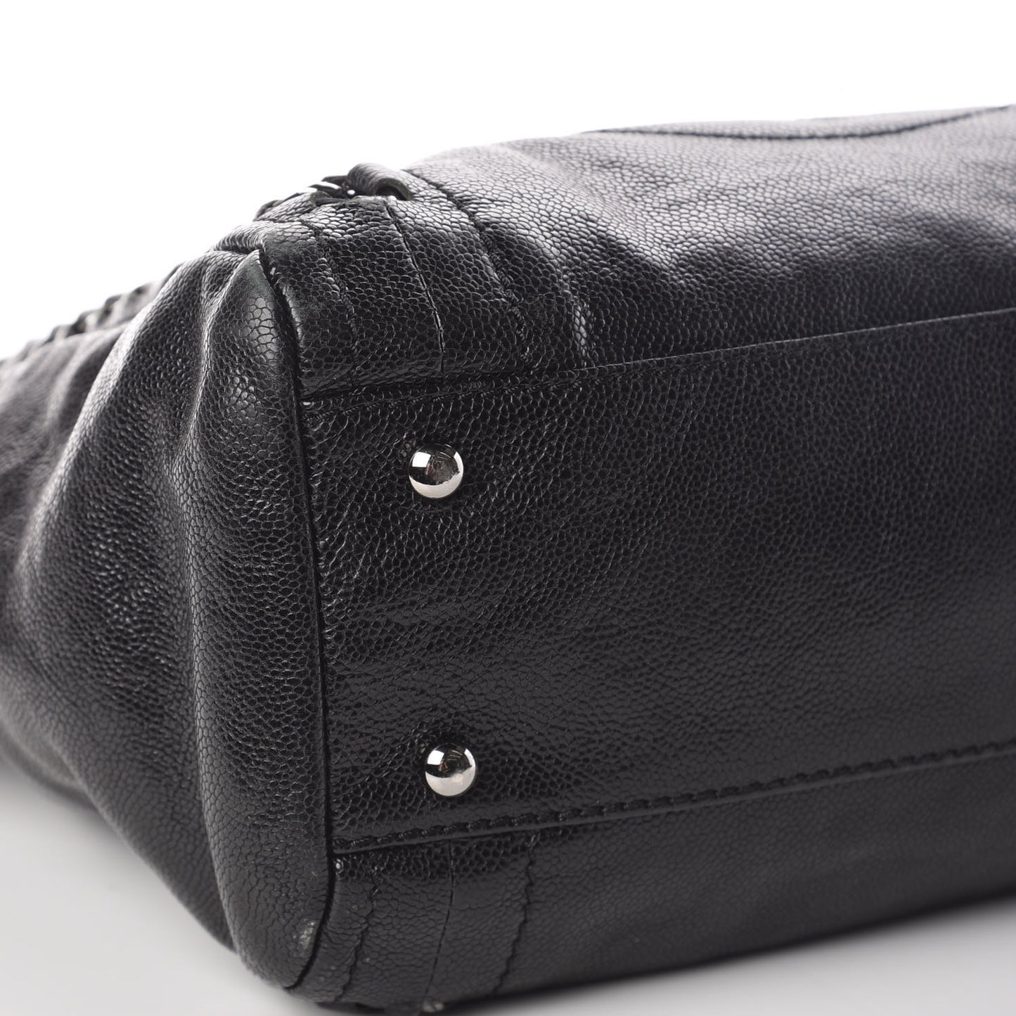Glazed Caviar Modern Chain Tote Black