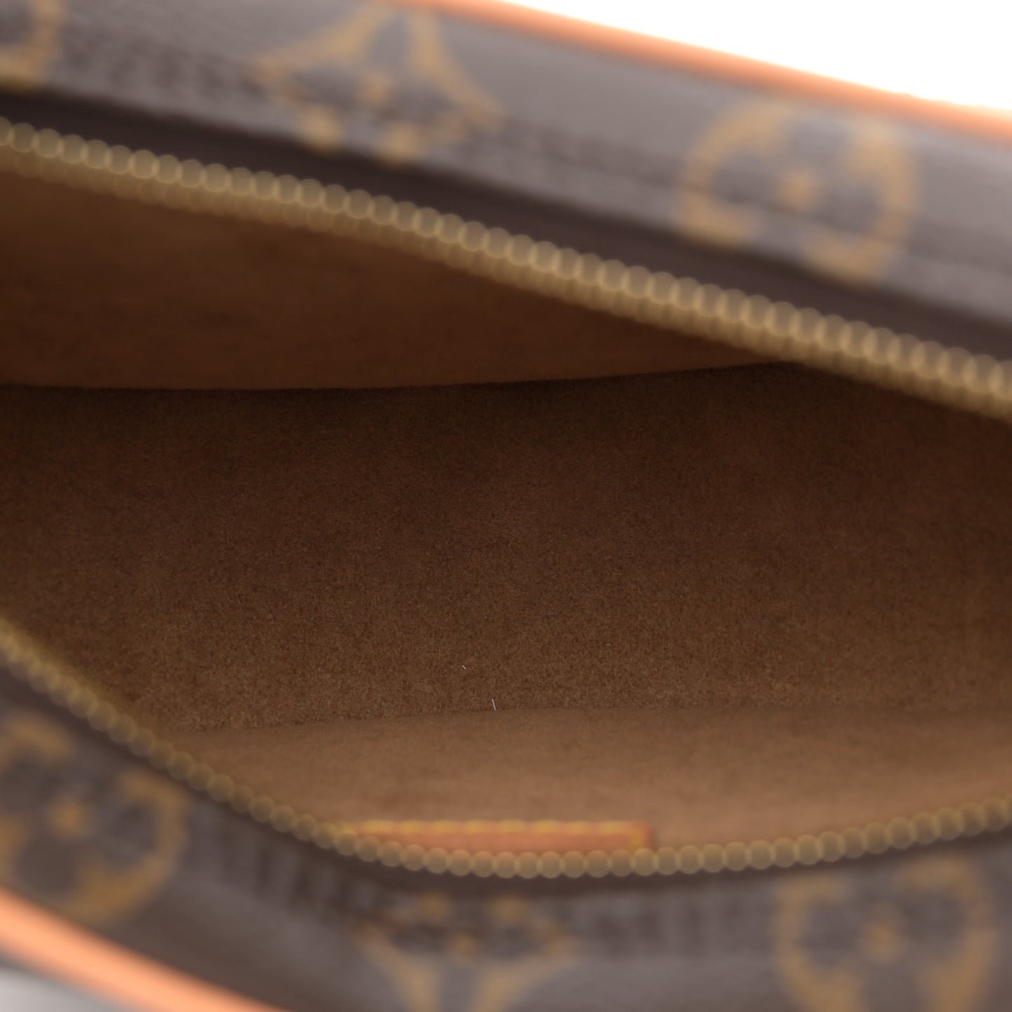 Monogram Loop