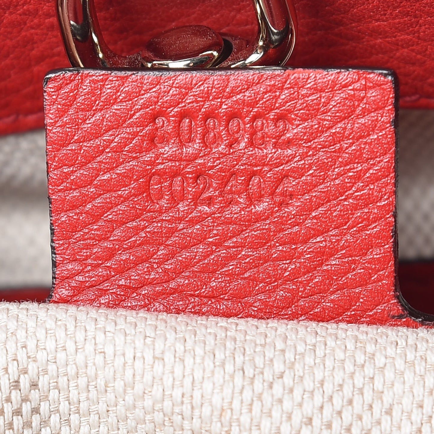 Pebbled Calfskin Medium Soho Chain Shoulder Bag Tabasco Red