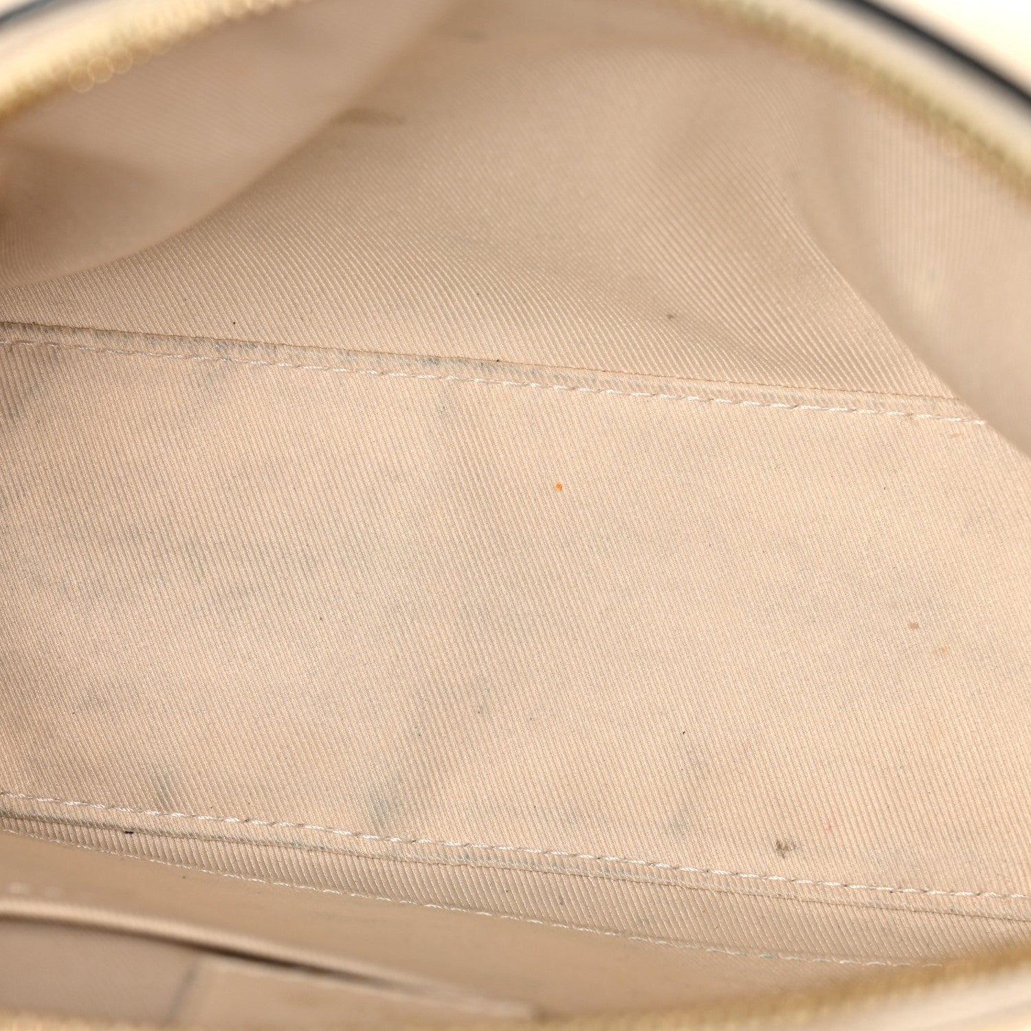 Louis Vuitton Monogram Saintonge Creme 5 of 15